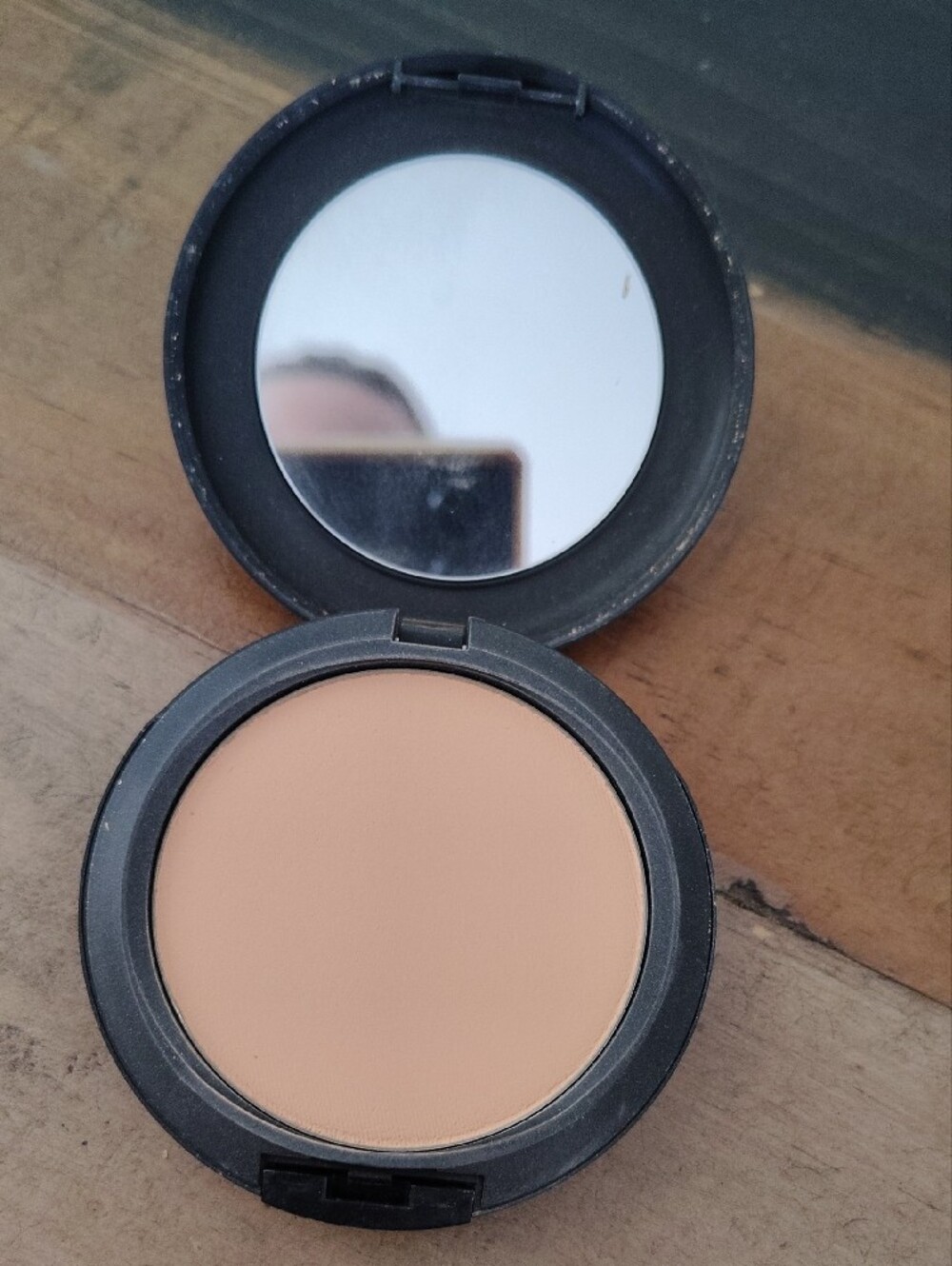 MAC - Picture 3 of 3